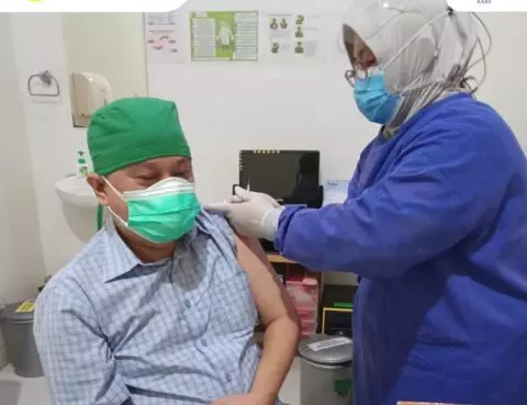 Vaksinasi Booster Nakes & Mitra Kerja